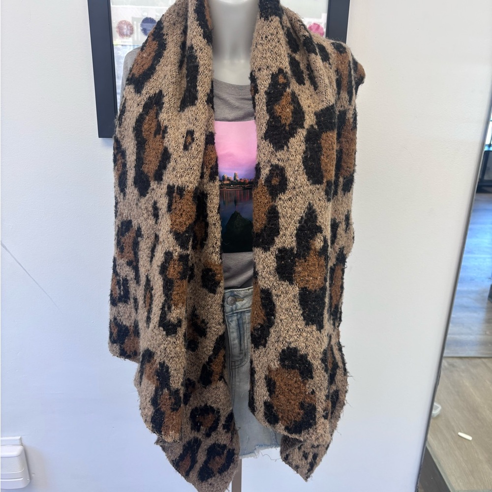 Leopard Print Fuzzy Scarf